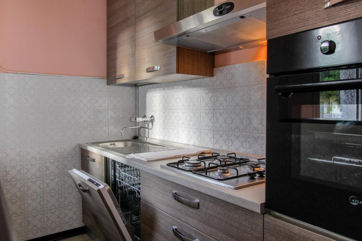 Residence Riviera Mare Pietra Ligure Eksteriør billede