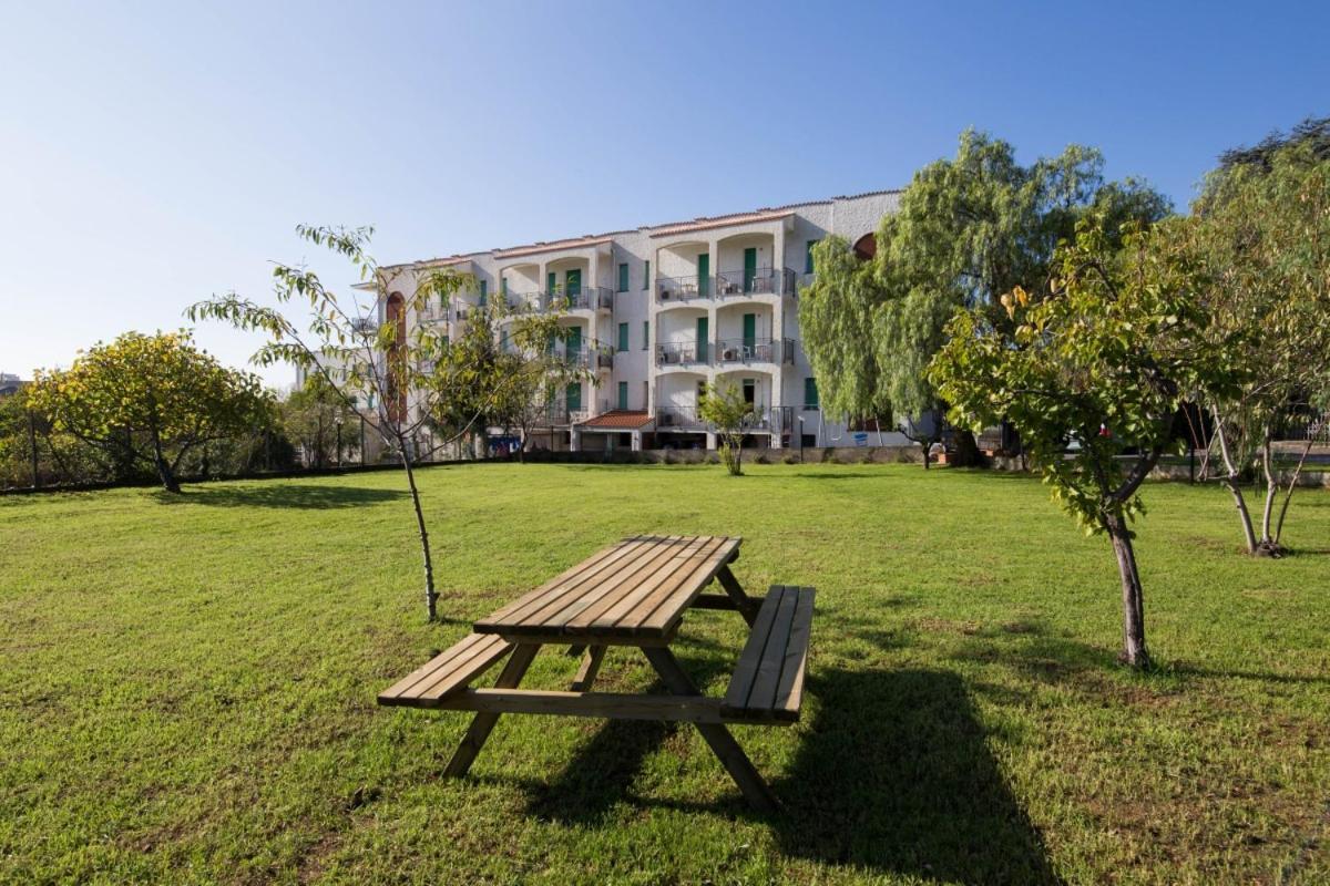 Residence Riviera Mare Pietra Ligure Eksteriør billede