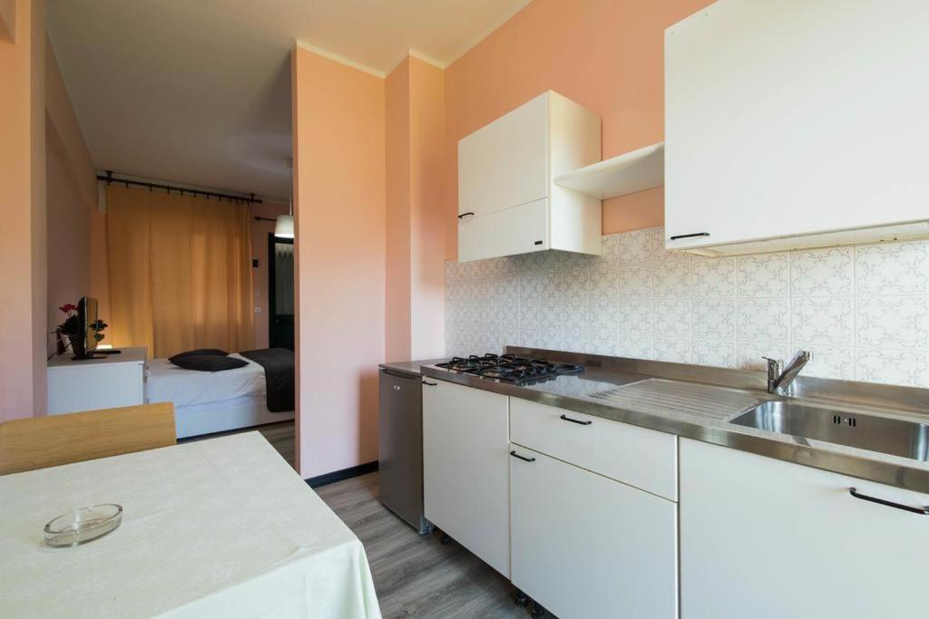 Residence Riviera Mare Pietra Ligure Eksteriør billede